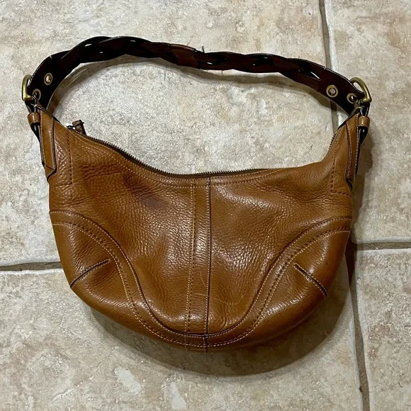 Coach purse - Picture 1 of 8